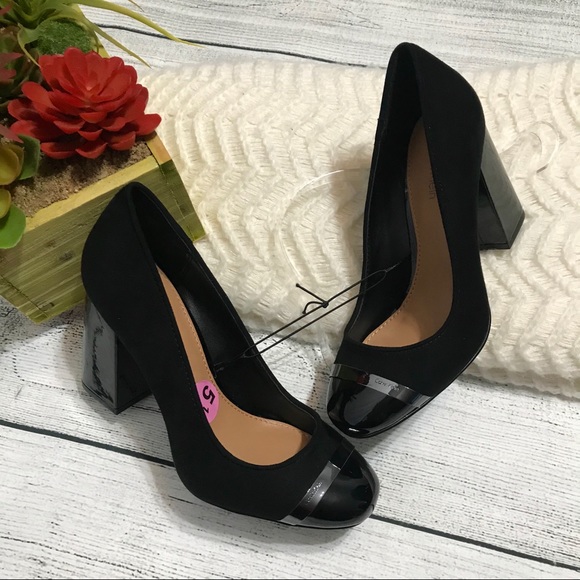 Calvin Klein Shoes - Calvin Klein Carlia Block Heel Pumps New Size 5.5